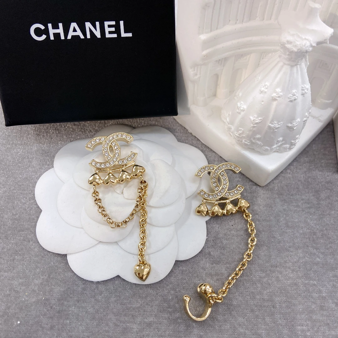 99新 Chanel/香奈儿 精致优雅流苏AB款百搭耳钉23P