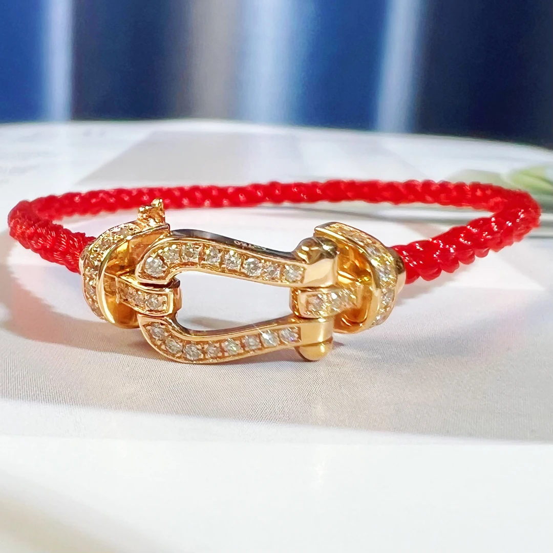 18K玫瑰金钻石小号马蹄扣手绳（下单备注手圈号）