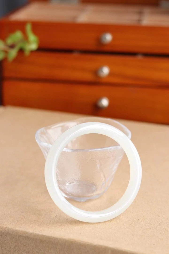 和田玉青白玉晴水手镯冰底浅晴水美人镯少女白色女士女款