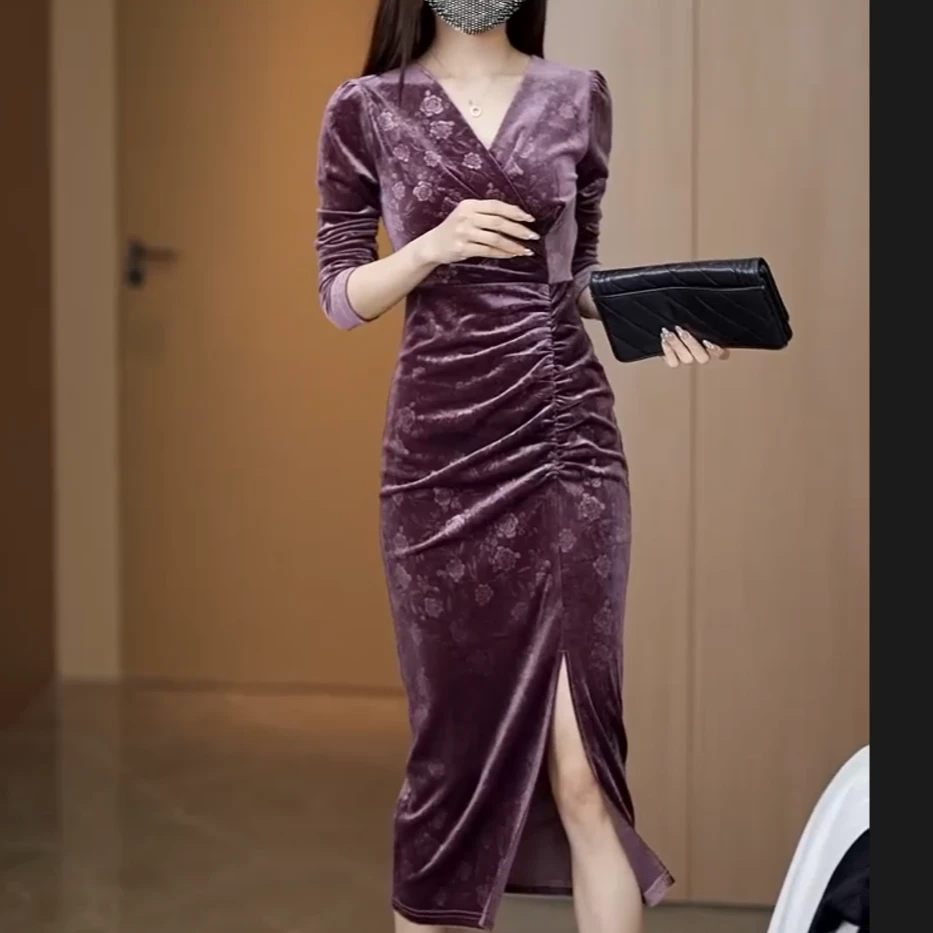 丝绒压花气质显瘦女人味连衣裙Q191525