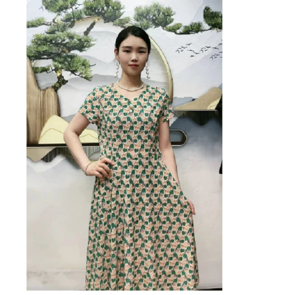 新款妈妈冰丝连衣裙显瘦大码有口袋