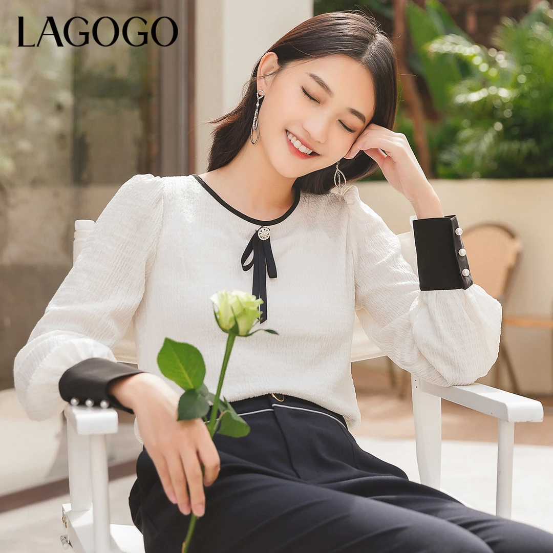 专柜同款遮肉显瘦白色圆领泡泡袖气质长袖简约系带上衣女设计感