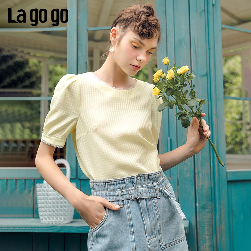Lagogo/拉谷谷夏季新款圆领拼接蕾丝公主黄色泡泡袖上衣休闲时尚