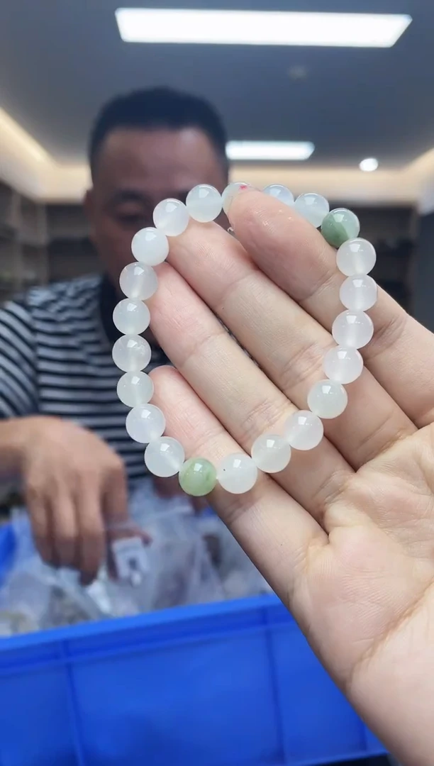 【闪购商品】石英质玉`未镶嵌多样性发一个