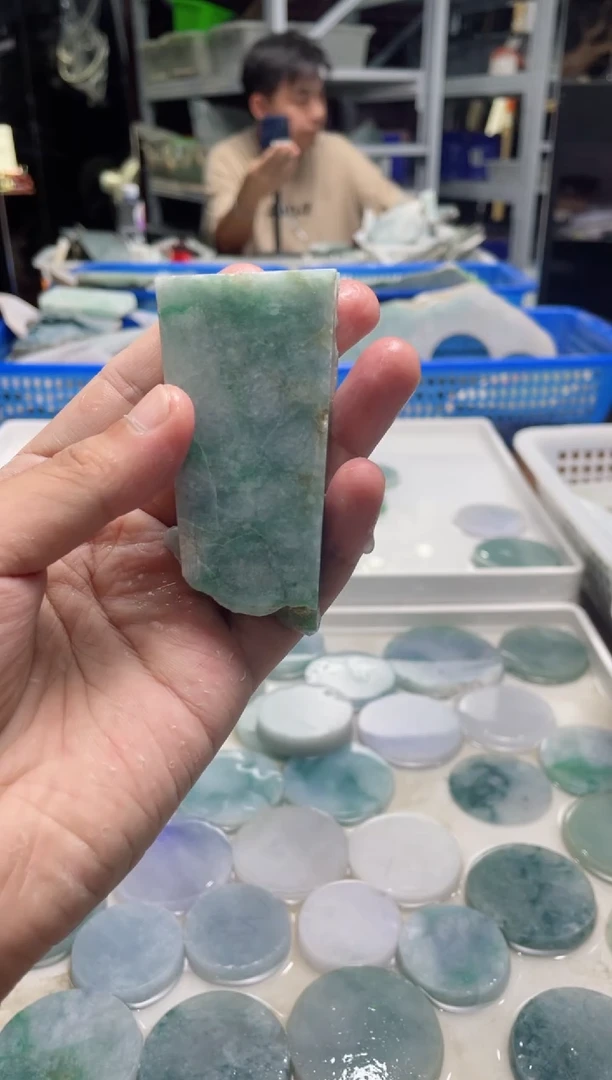 【闪购商品】翡翠把件未镶嵌N 翡翠边角料