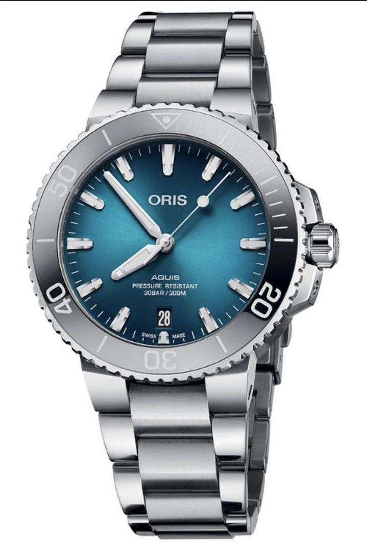 全新未使用  开心哥/豪利时AQUIS/公价17200机械/全套/表径39.5mm