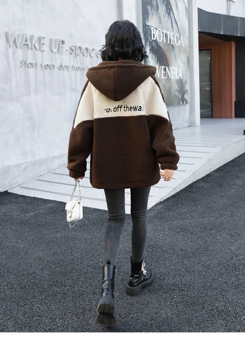 颗粒羊羔绒秋冬新款加厚外套女学院风遮屁棒球服撞色刺绣上衣夹克