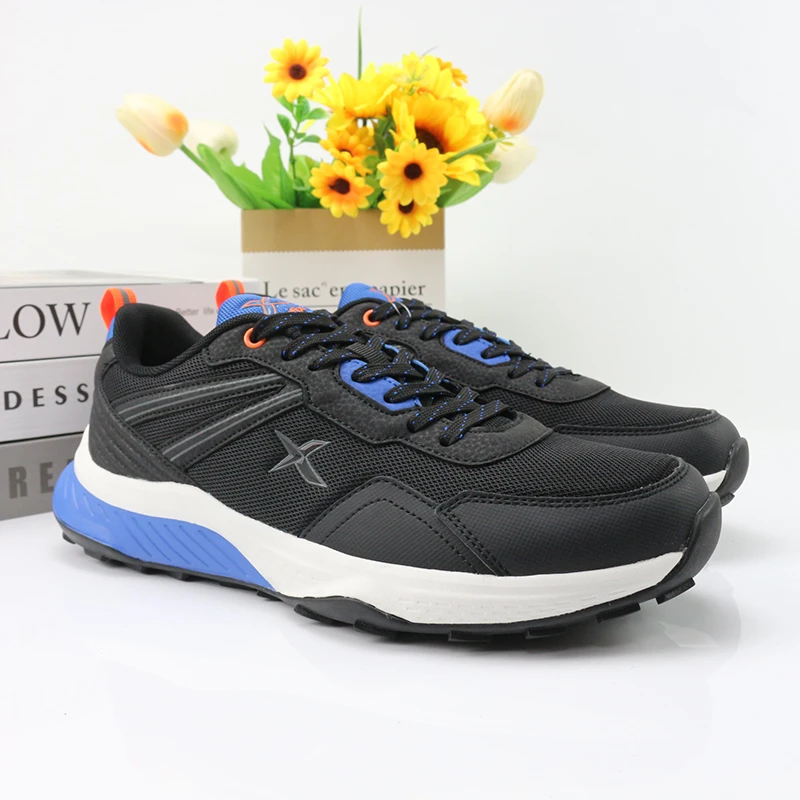 D130（运动码）男款 舒适轻便缓震休闲跑步时尚百搭网面运动鞋