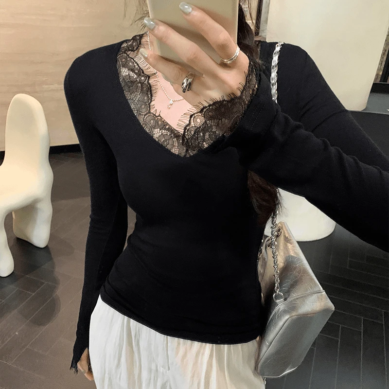 纯欲黑色蕾丝v领长袖T恤女装秋季性感内搭打底衫修身紧身气质上衣