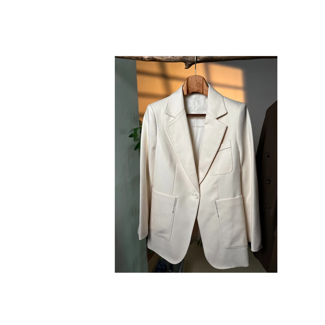 老大地位不保休闲一粒扣扩版直筒正身秋季简约气质明线西服轻奢