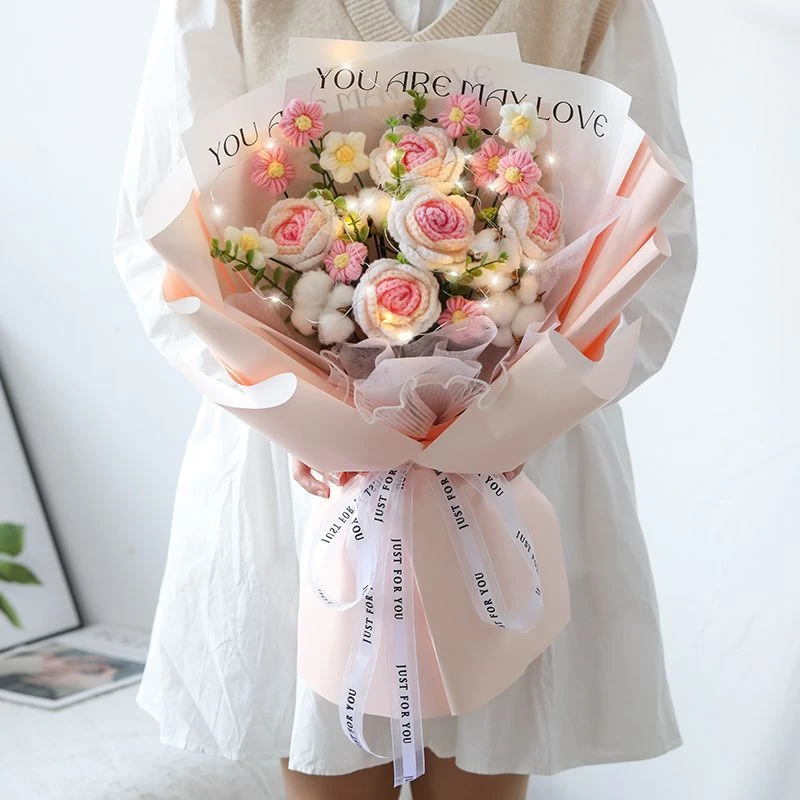 成品手工编织针织花束送女友仿真玫瑰花束毛线钩织情人节生日礼物