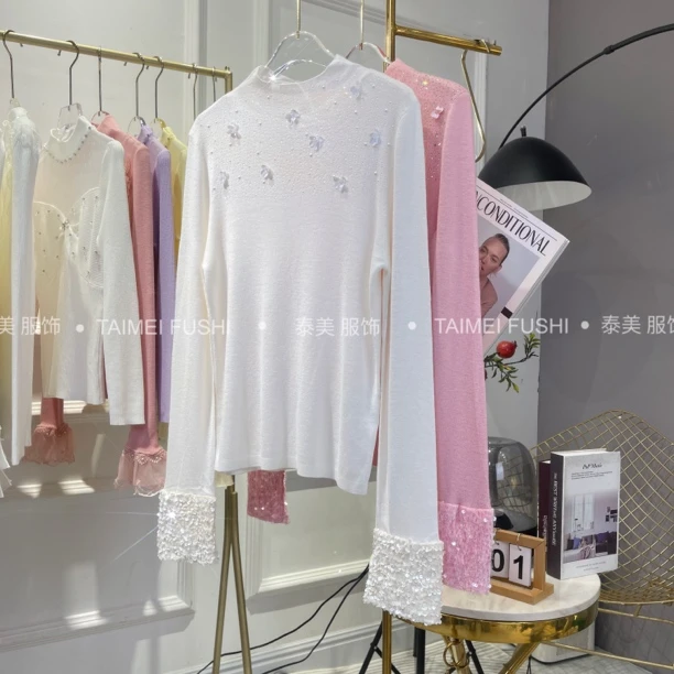 欧洲站2024秋冬新款设计感雪花烫钻修身打底衫温柔风长袖百搭上衣