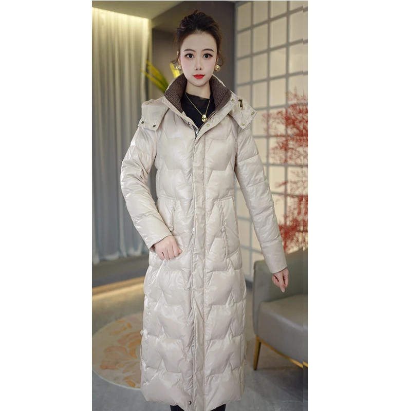 2023年冬季新款白鸭绒减龄时尚显瘦撞色防寒保暖舒适长款羽绒服