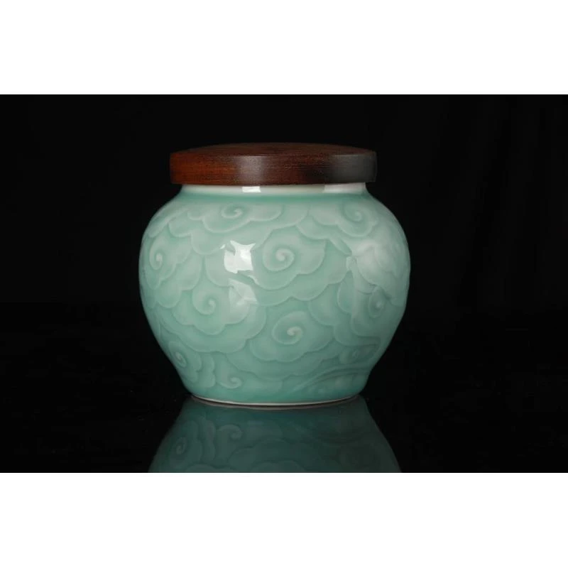 雷慧仙祥云青瓷茶叶罐