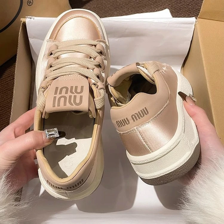 新款网红2025夏季透气舒适厚底小白鞋轻便休闲韩版鞋运动鞋百搭