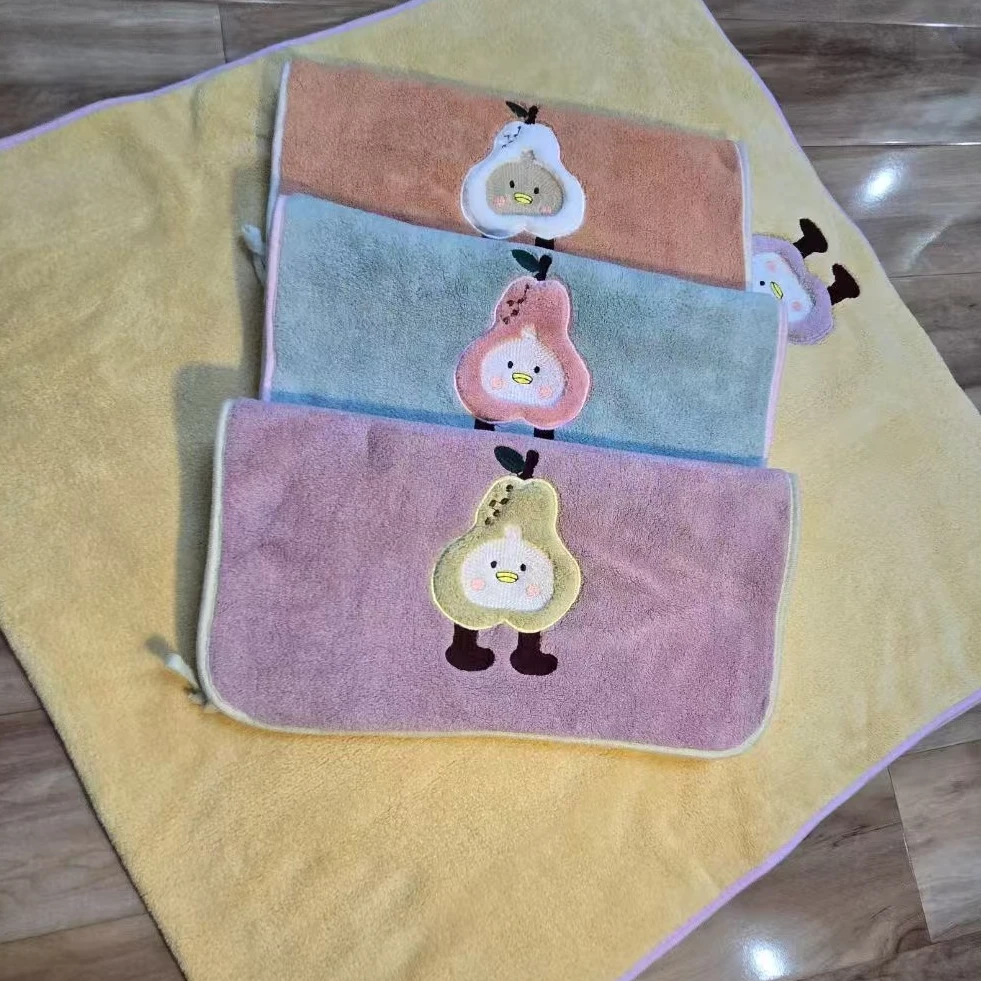 珊瑚绒“鸭梨山大”可爱家居大毛巾超吸水35×75