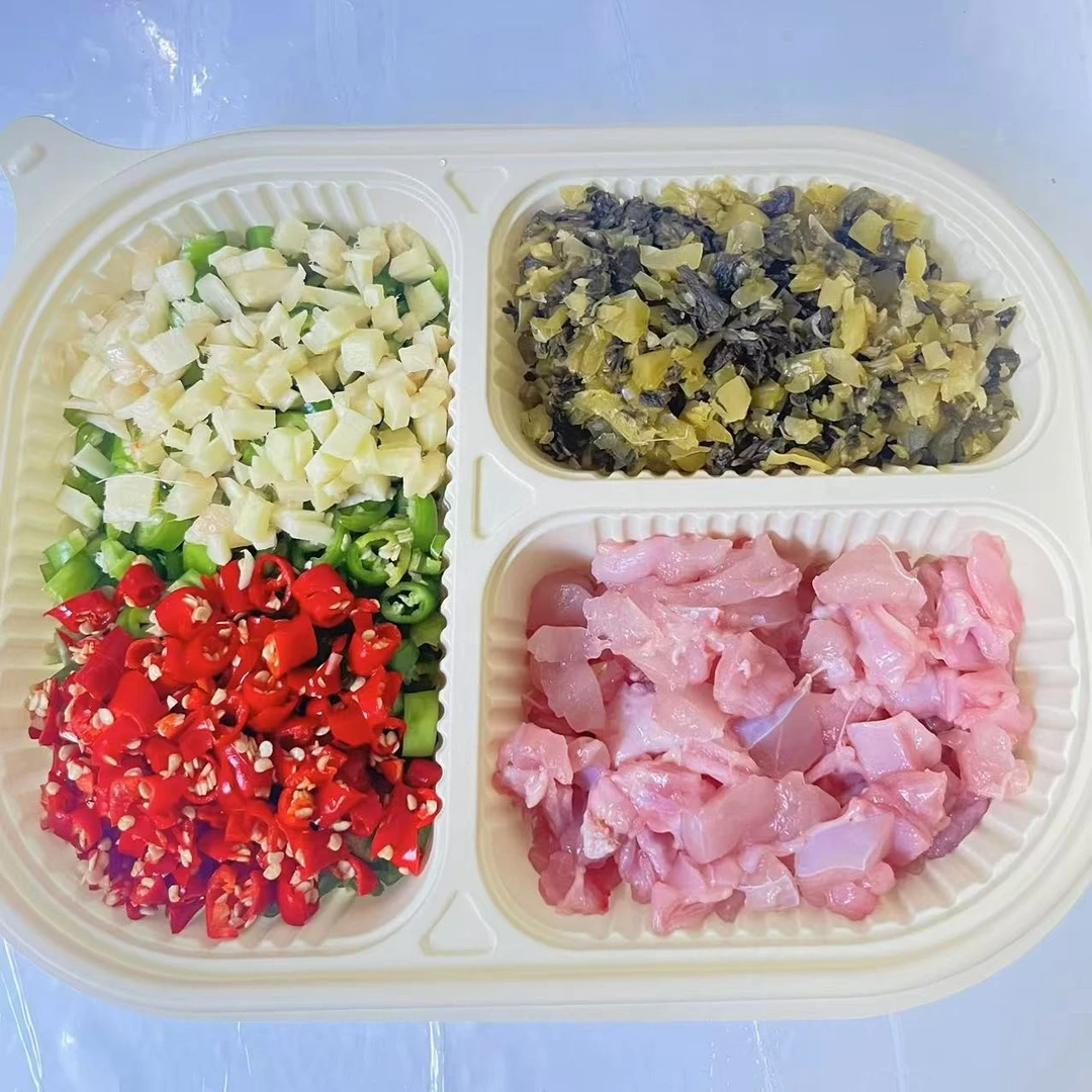 酸菜兔 去骨兔肉150克+酸菜+仔姜+小米辣