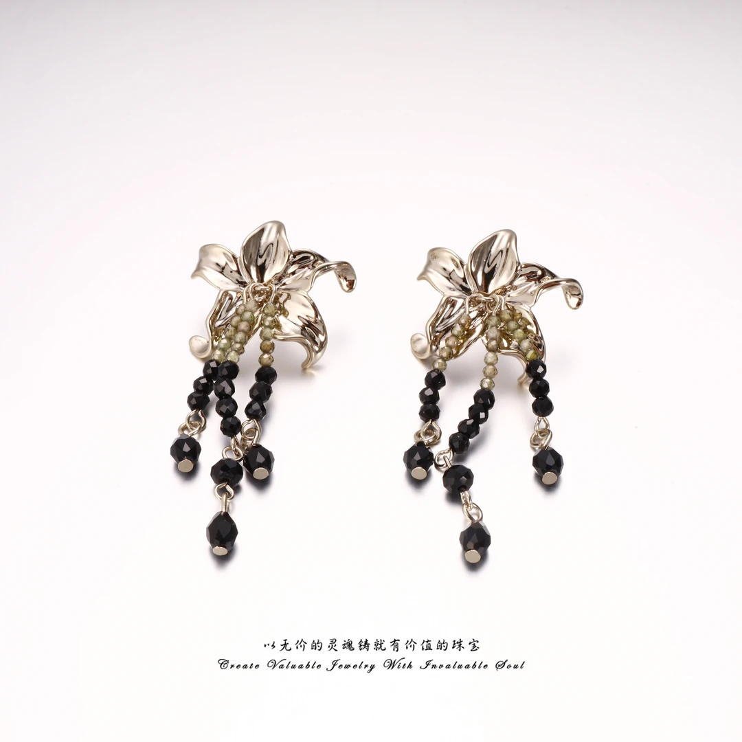 铜合金仿水晶耳饰 【M·D】英·花花轻奢时尚气质百搭耳环 MD-C-31829