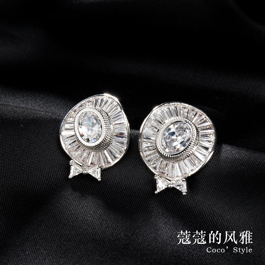 铜合金合成锆石耳饰 AD51XAPC-02474 蔻蔻的风雅Coco’Style耳环