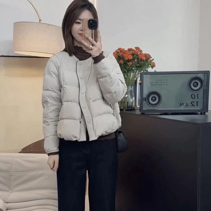 圆领简约白鸭绒短款羽绒服女冬季新款小个子宽松显瘦加厚保暖外套