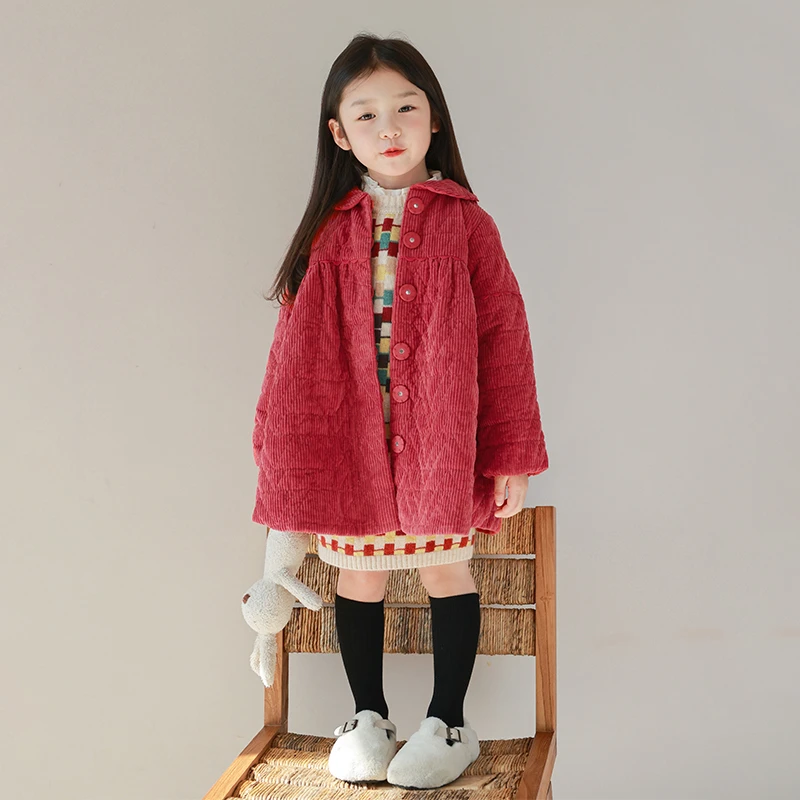 utouto大耳象女童小翻领三角压线外套2023冬季新款2309494