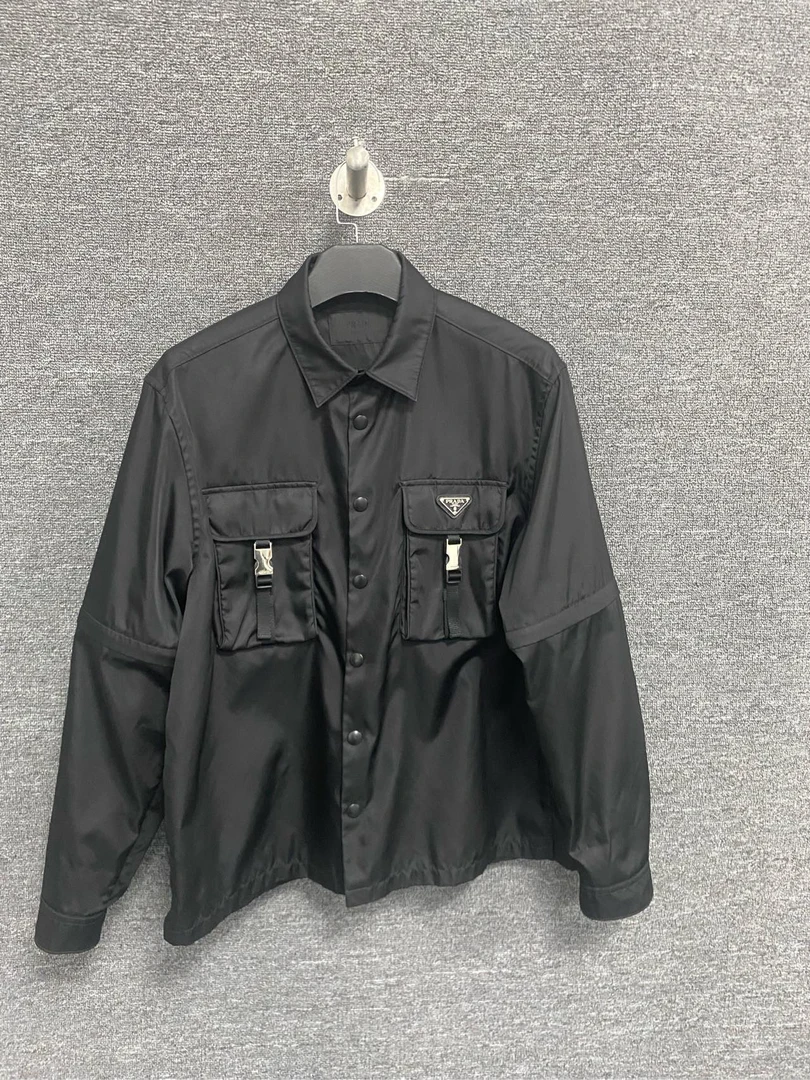 Prada/普拉达 新款金属三角标袖子可拆卸外套夹克 /9.9新/XL码