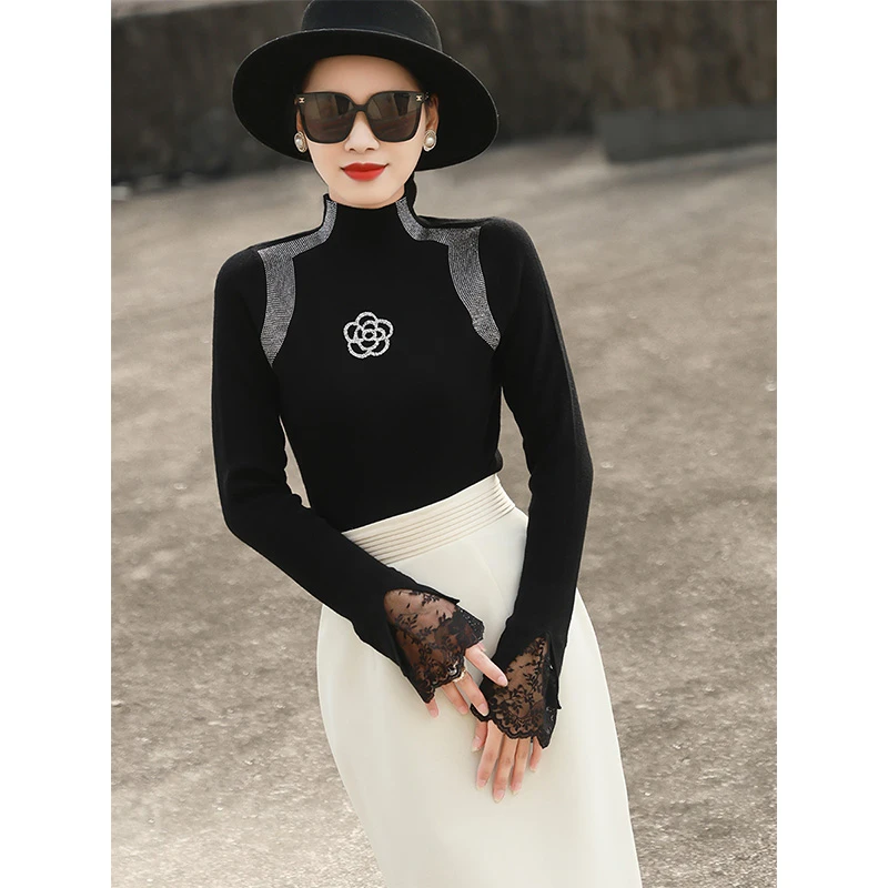 MEXCOCO/兰瑟儿秋冬气质名媛蕾丝拼接烫钻半高领针织衫H3WZ0108