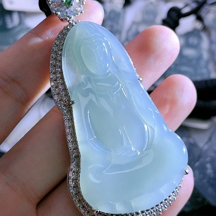 翡翠颈饰未镶嵌67，
