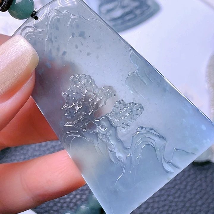 翡翠颈饰未镶嵌34，