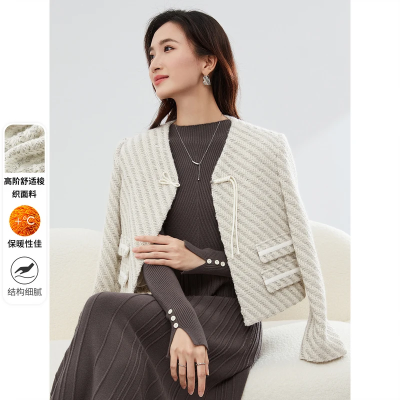 人间富贵花优雅名媛风时髦V领新中式盘扣外套8555X