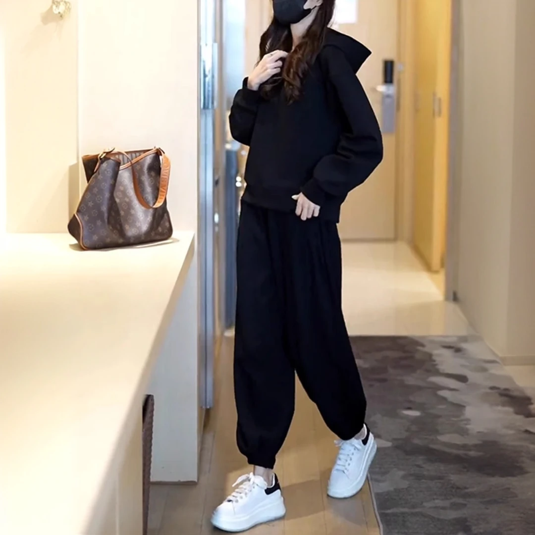 2025早秋新款小个子穿搭百搭显瘦遮肉连帽卫衣女气质休闲裤两件套