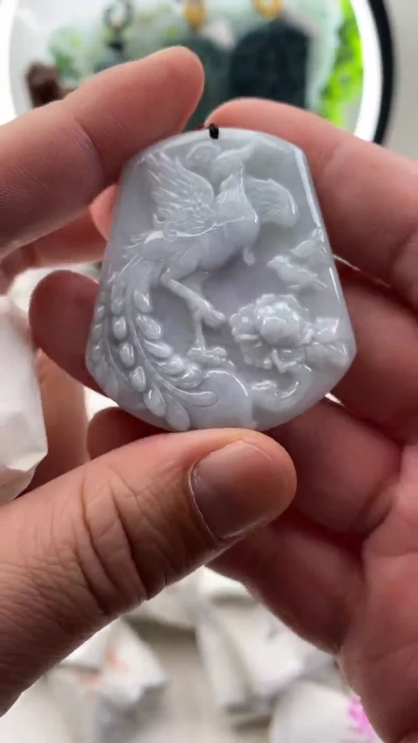 【闪购商品】翡翠颈饰未镶嵌凤穿牡丹微瑕