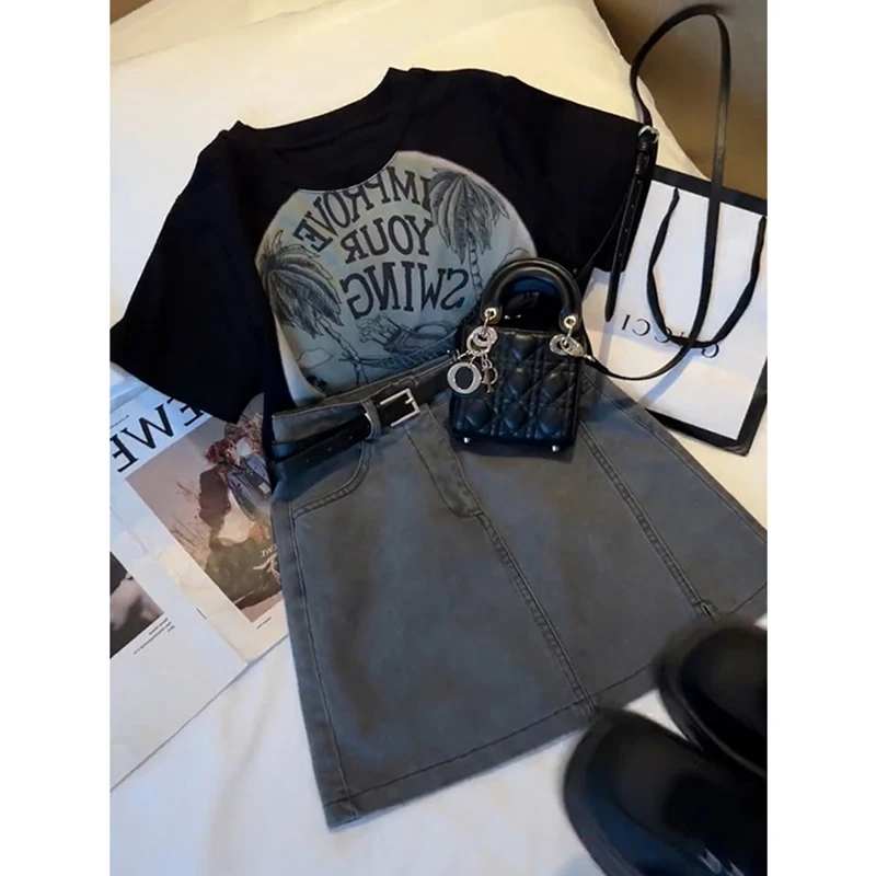 网红炸街套装夏季穿搭一整套女装黑色印花上衣搭牛仔半身裙两件套