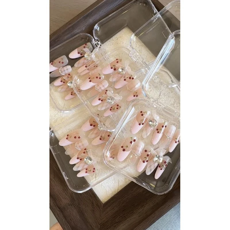 【法式樱桃】张呼呼纯手工穿戴甲（764）