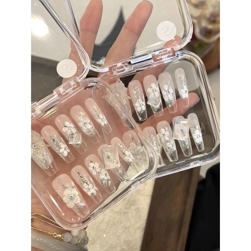 【741】张呼呼纯手工穿戴甲