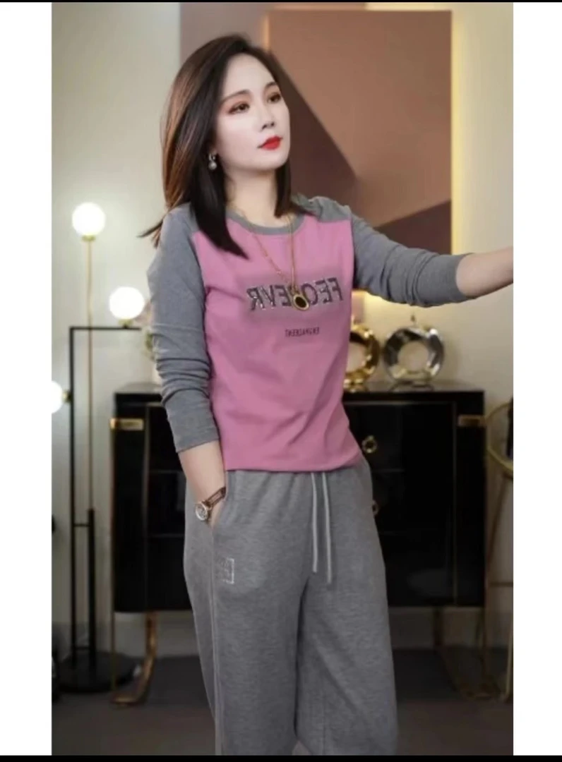 【柔柔定制】秋冬圆领休闲长袖T桖女2024时尚修身打底衫8970