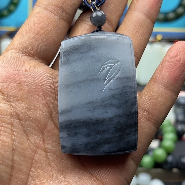 和田玉吊坠(不含链)未镶嵌铭*