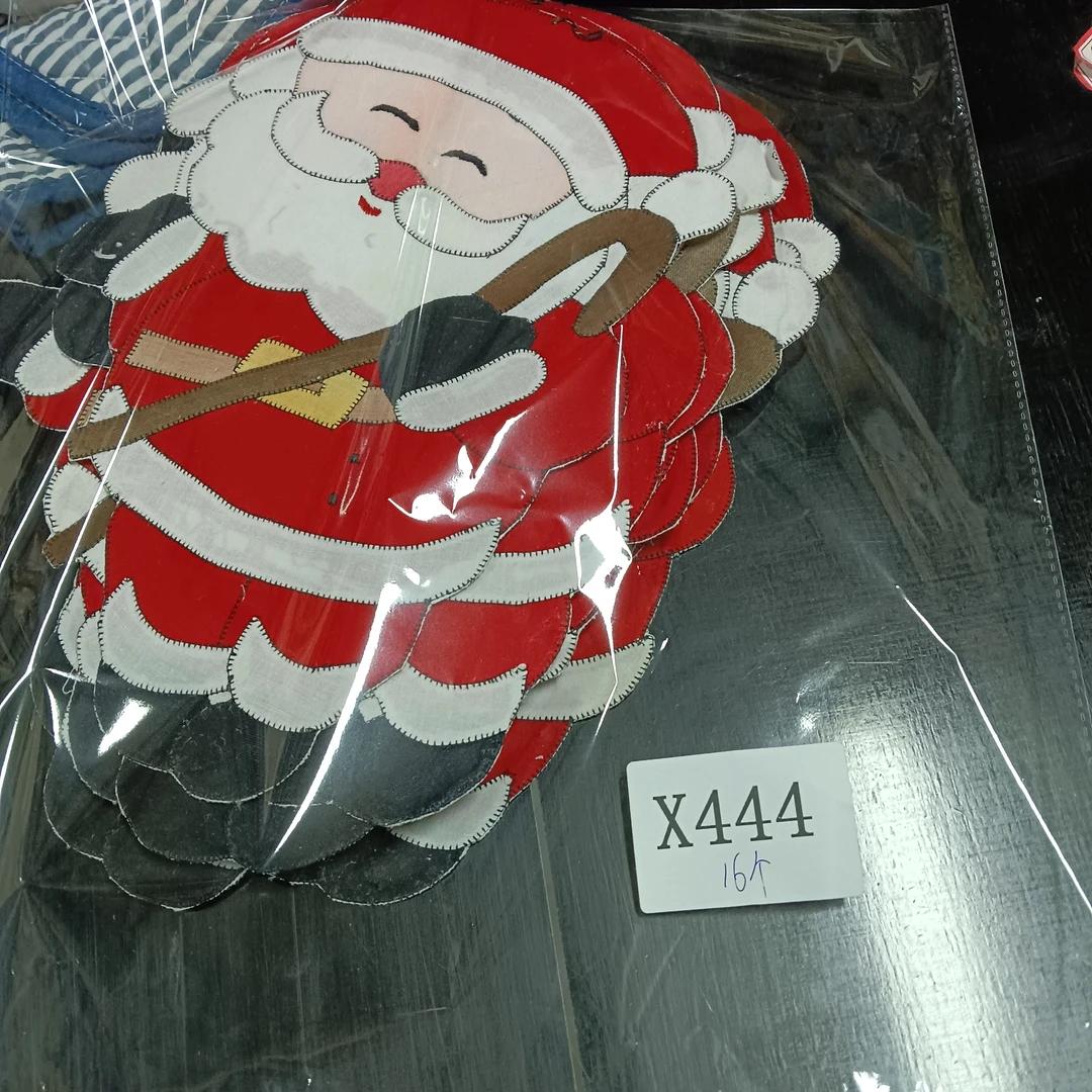 X444  圣诞老人绣片15*30CM
