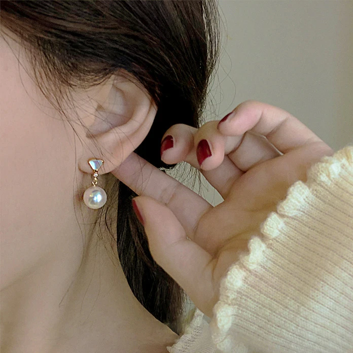 925银耳饰 高级法式小裙子珠珠耳钉耳环小众设计感爆款轻奢小众