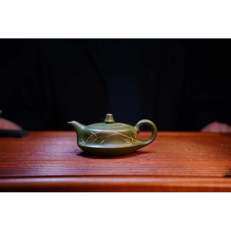 翡翠绿泥节节高升曲壶【华】