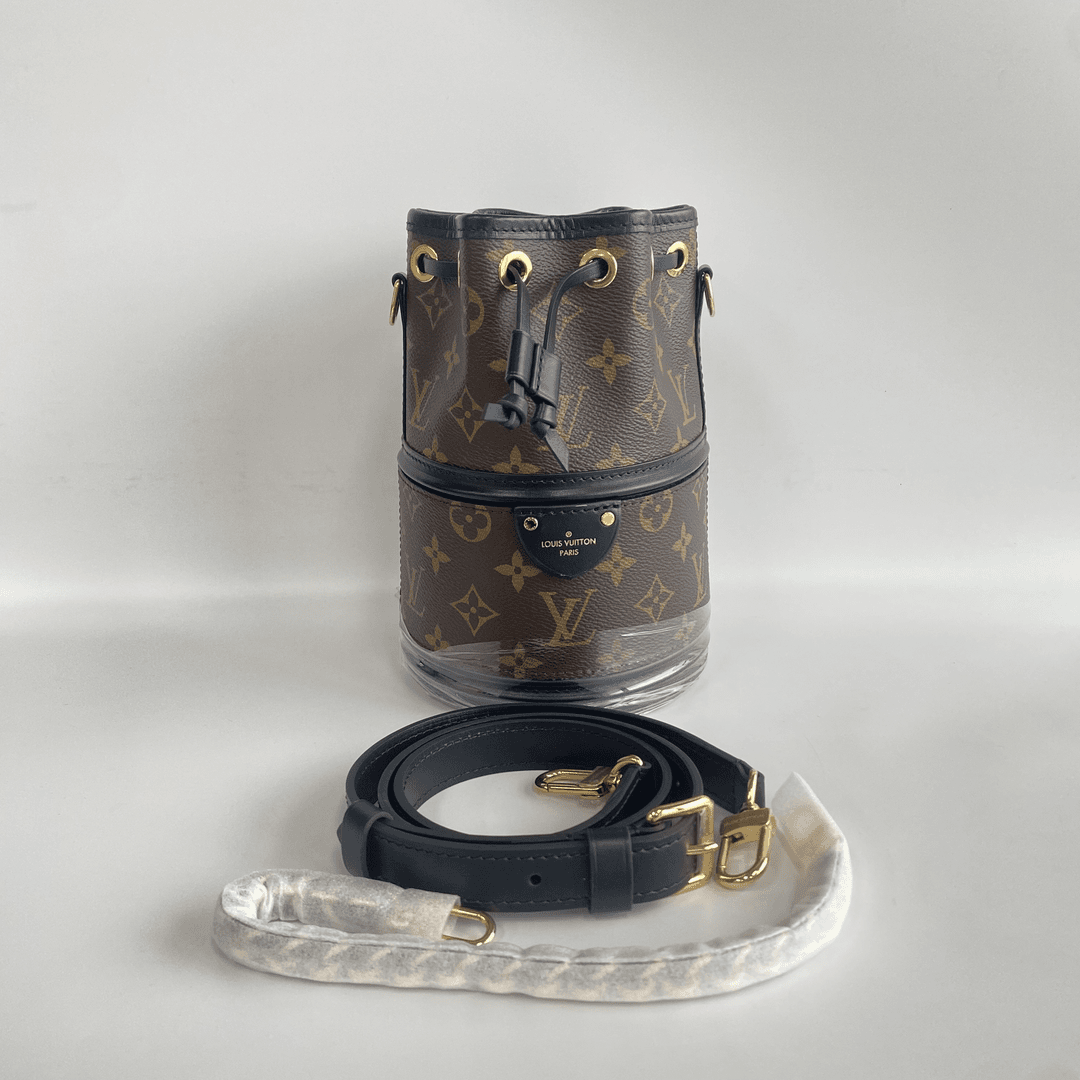 全新未使用 LouisVuitton/路易威登 Canoe 黑色拼接水桶斜挎包