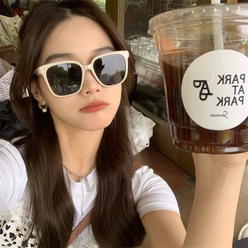 白色框墨镜女高级感2023年新款大脸显瘦遮阳防晒防紫外线太阳眼镜