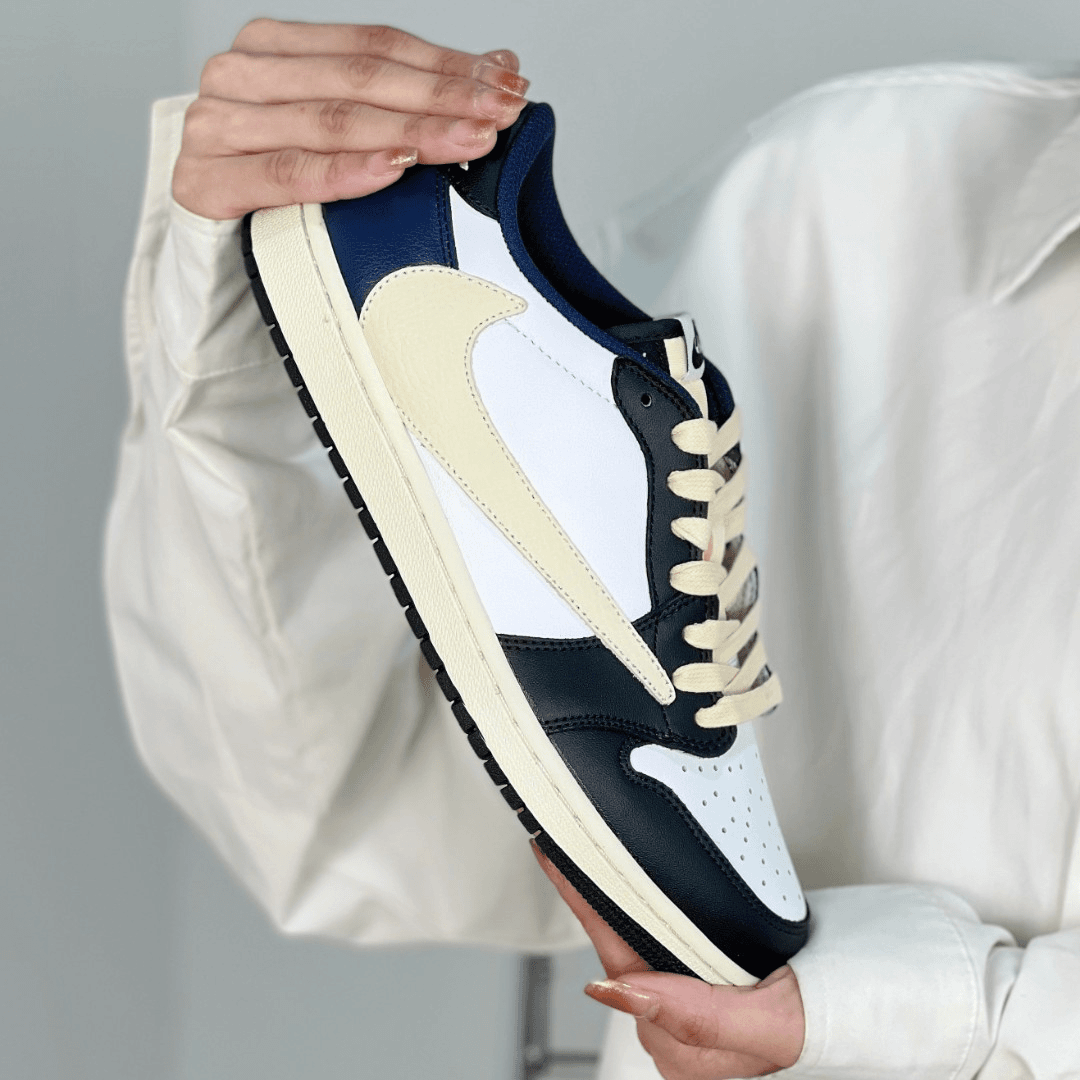 Nike/耐克Air Jordan 1 Low 海军蓝白男女时尚复古鞋【球鞋定制】