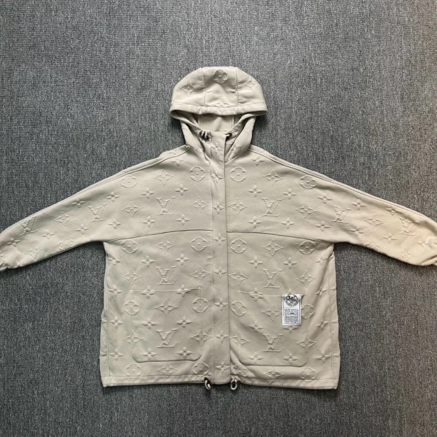 LV SS24浮雕满印卡其拉链外套/OS XS码/99新/11364