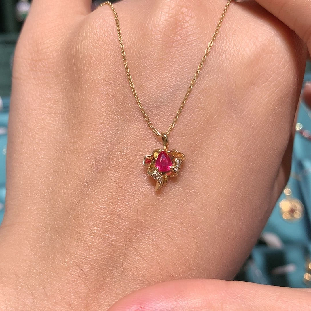 红宝石颈饰18K金镶嵌