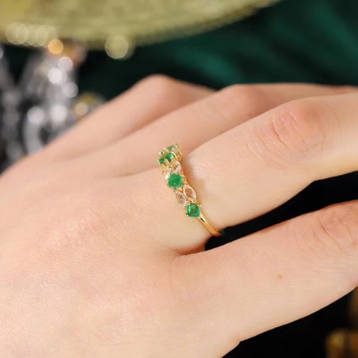 18K祖母绿戒指精致款