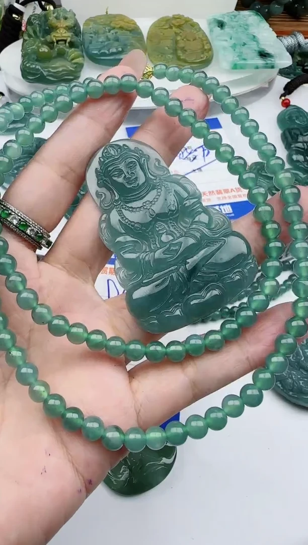 【闪购商品】翡翠吊坠(不含链)未镶嵌1
