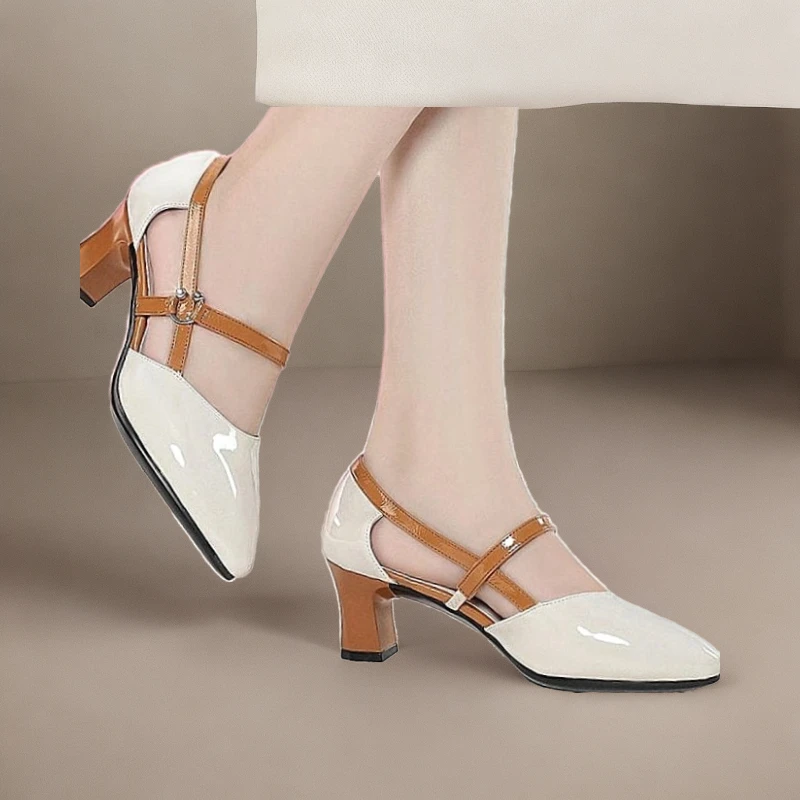 夏季百搭粗跟时尚尖头中跟女士韩版凉鞋漆皮