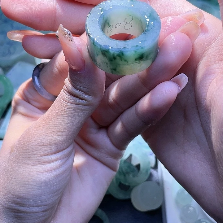定制翡翠未镶嵌C***.翡翠