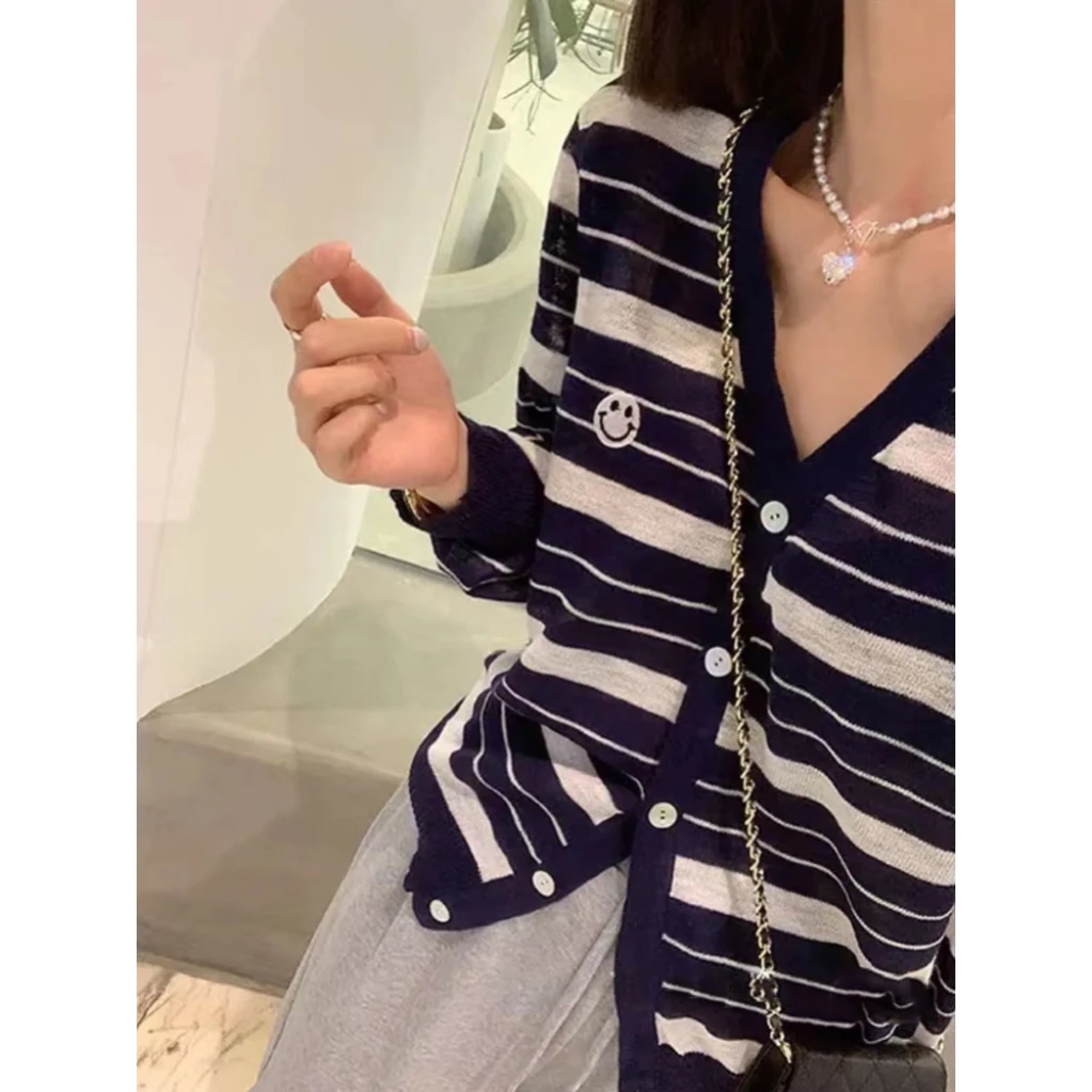 2024春秋薄款竹节麻针织衫女宽松显瘦条纹时尚v领笑脸拼色上衣